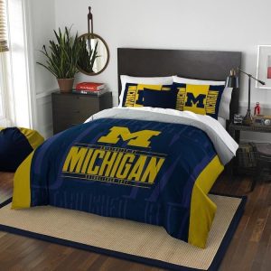 Michigan Wolverines Bedding Set - 1 Duvet Cover & 2 Pillow Cases BS2622