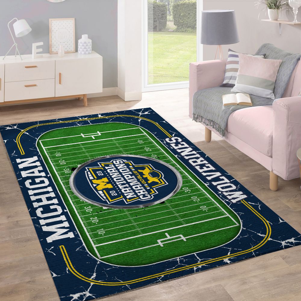 Michigan-Wolverines-Football-Rectangular-Rug-Floor-Decor-GRR1124-2