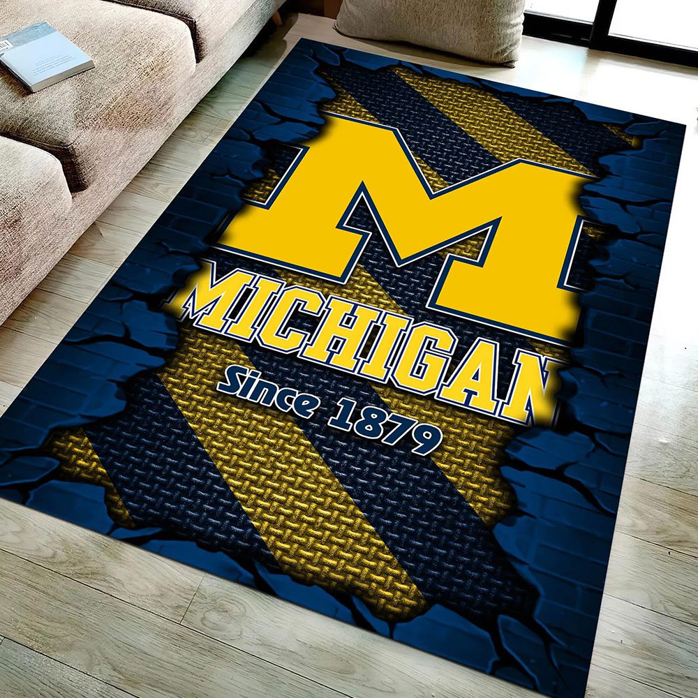 Michigan-Wolverines-Football-Rectangular-Rug-Floor-Decor-GRR1127-1