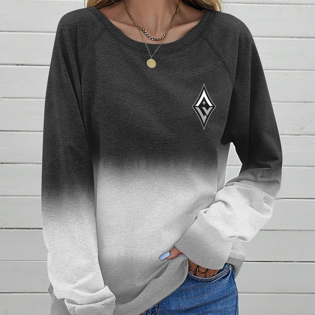 Las-Vegas-Aces-2025-WNBA-Finals-Champions-Round-Neck-Raglan-Sleeve-Sweatshirt-GNE5030-2